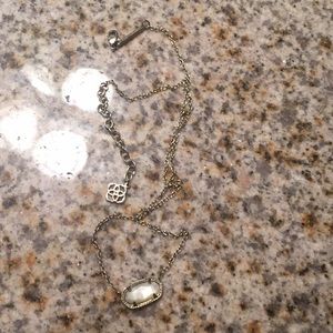 Classic Kendra Scott necklace